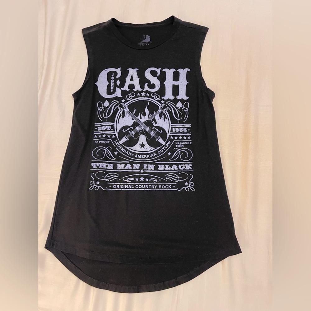 graphic tank